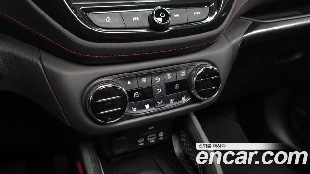 ChevroletGMDaewoo Trailblazer 2021 — photo 17