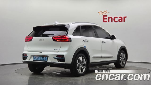 Kia Niro 2022 — photo 2