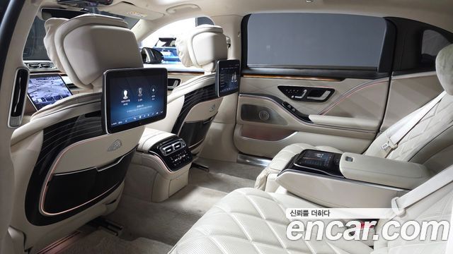 Mercedes-Benz S-Class 2023 — photo 25
