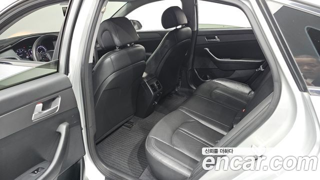 Hyundai Sonata 2015 — photo 11