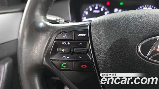 Hyundai Sonata 2017 — photo 18