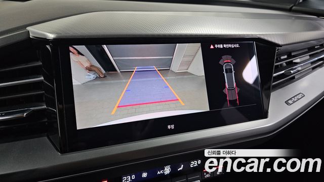 Audi Q4 e-tron 2022 — photo 16