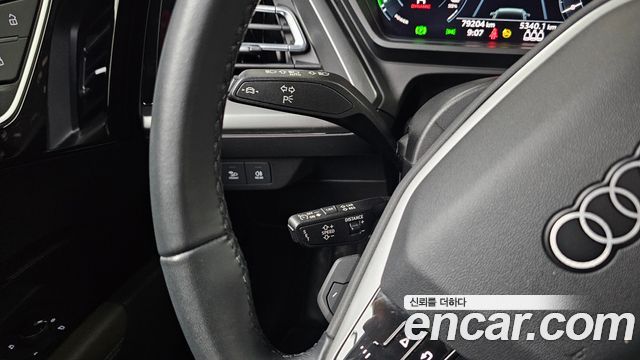 Audi Q4 e-tron 2022 — photo 18