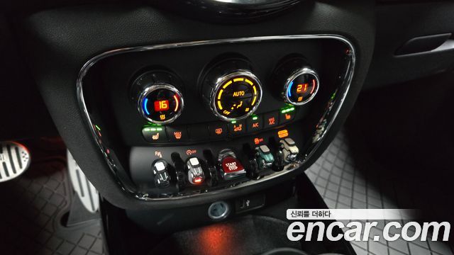 Mini Clubman 2024 — photo 17