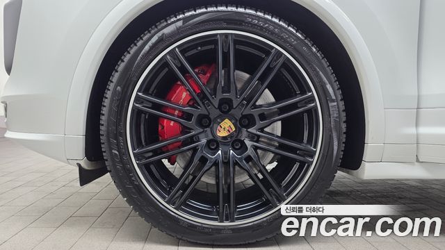 Porsche Cayenne 2017 — photo 5