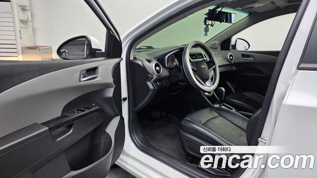 Chevrolet Korea Aveo 2018 — photo 13