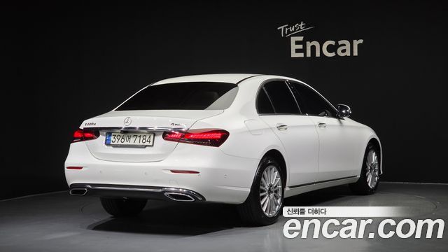 Mercedes-Benz E-Class 2021 — photo 2
