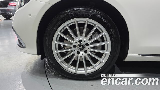 Mercedes-Benz E-Class 2021 — photo 5
