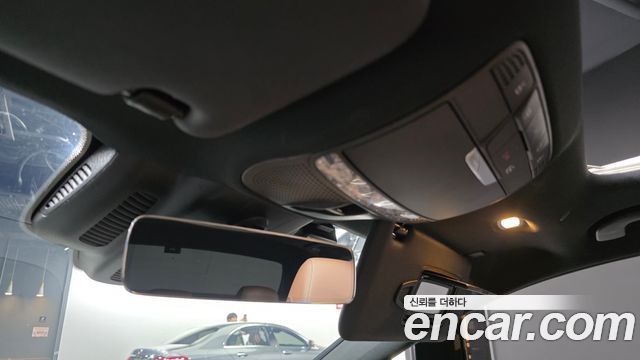 Mercedes-Benz E-Class 2021 — photo 30
