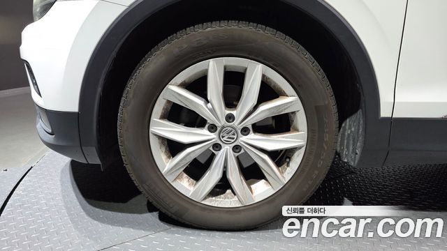 Volkswagen Tiguan 2020 — photo 5