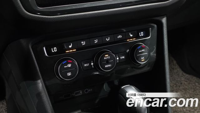 Volkswagen Tiguan 2020 — photo 18