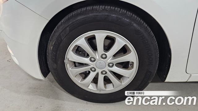 Kia K3 2015 — photo 5
