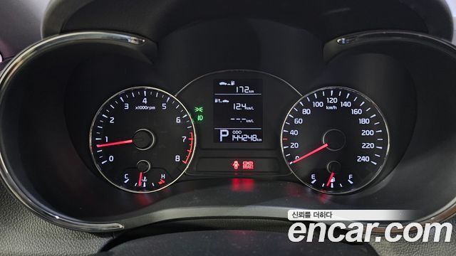 Kia K3 2015 — photo 11