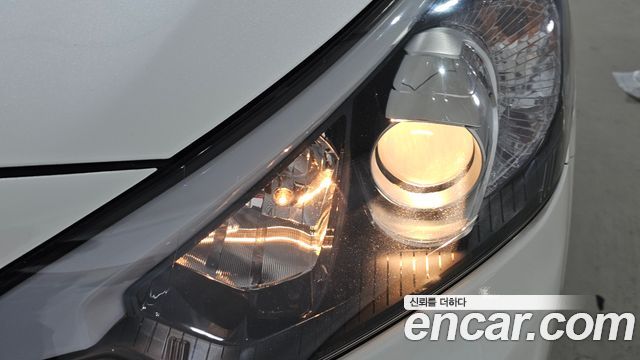 Kia K3 2015 — photo 8