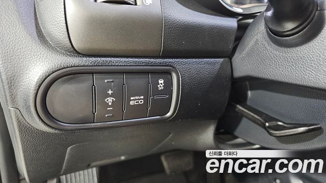 Kia K3 2015 — photo 27