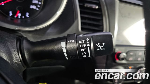 Kia K3 2015 — photo 29