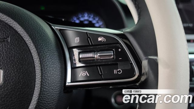 Kia K3 2022 — photo 22