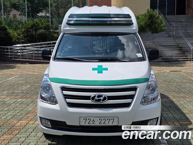 Hyundai Starex 2016 — photo 2