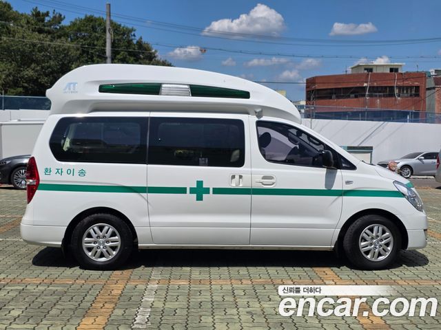 Hyundai Starex 2016 — photo 8