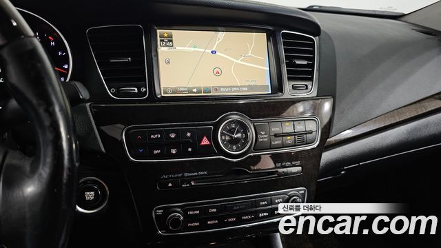 Kia K7 2013 — photo 20