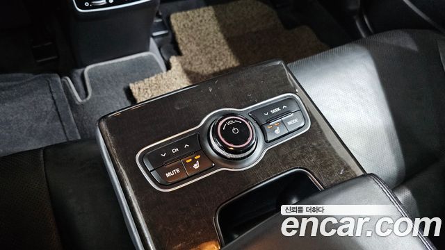 Kia K7 2013 — photo 24