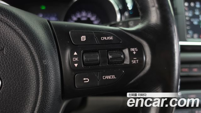Kia Canival 2017 — photo 23