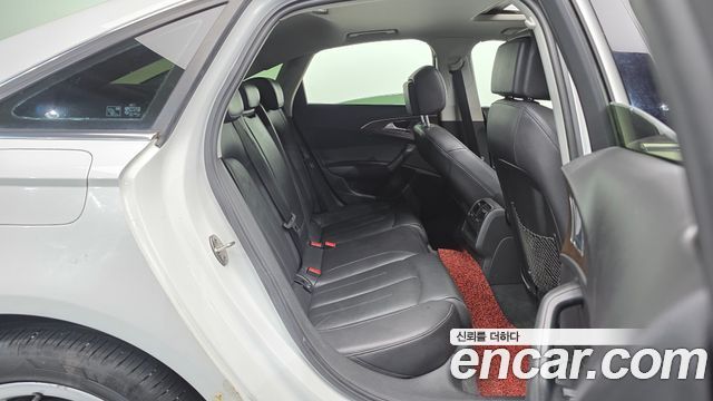 Audi A6 2015 — photo 12