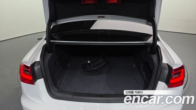 Audi A6 2015 — photo 20