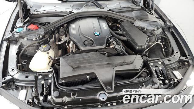 BMW 3-Series 2017 — photo 6