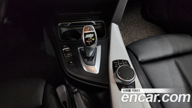 BMW 3-Series 2017 — photo 9