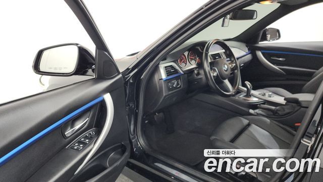 BMW 3-Series 2017 — photo 10