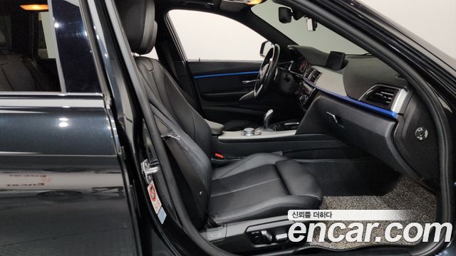 BMW 3-Series 2017 — photo 11