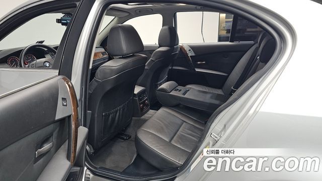 BMW 5-Series 2006 — photo 12