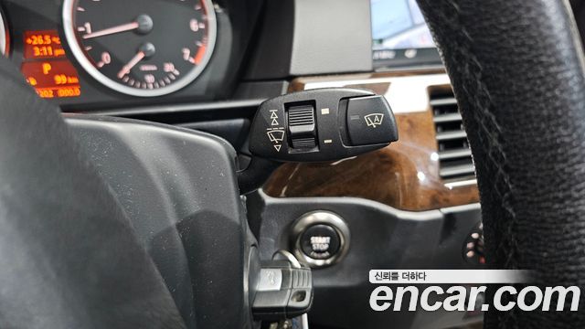 BMW 5-Series 2006 — photo 15