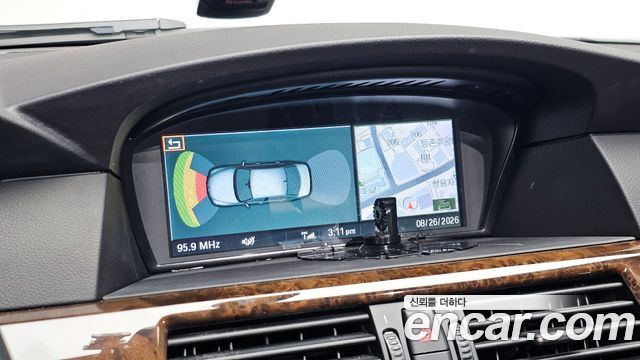 BMW 5-Series 2006 — photo 17