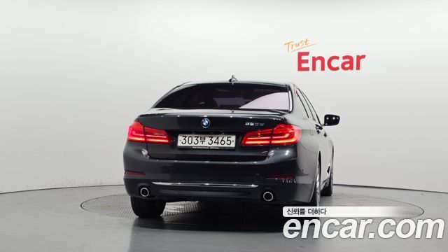 BMW 5-Series 2018 — photo 4