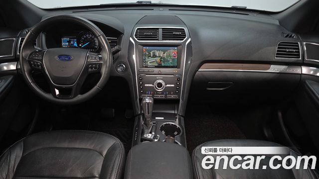 Ford Explorer 2019 — photo 10