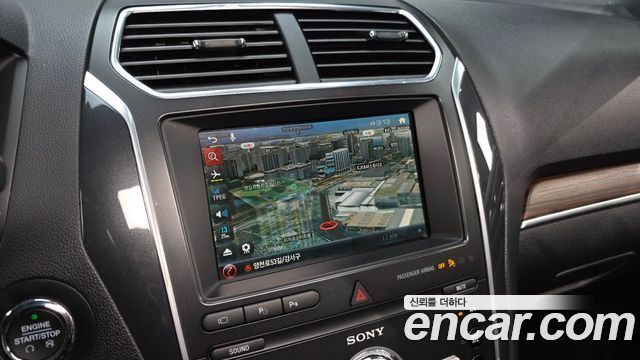 Ford Explorer 2019 — photo 21