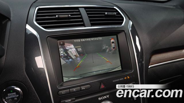 Ford Explorer 2019 — photo 22