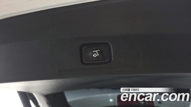 Ford Explorer 2019 — photo 26