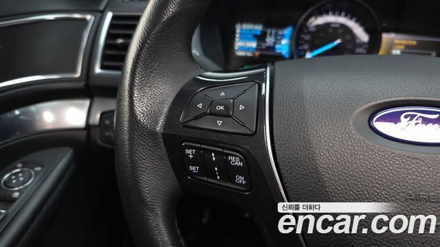Ford Explorer 2019 — photo 27