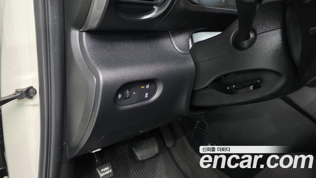 Hyundai Casper 2023 — photo 25
