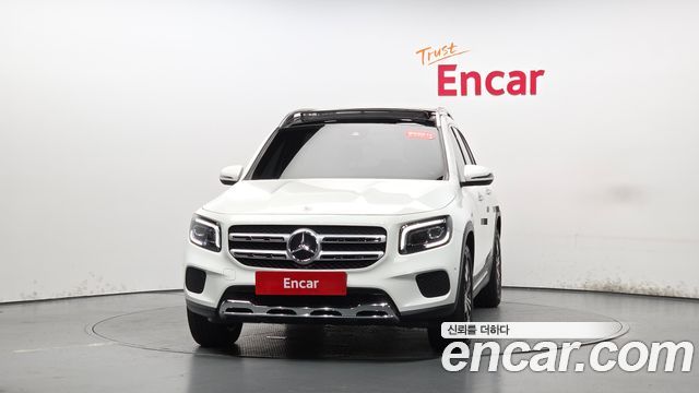 Mercedes-Benz GLB-Class 2021 — photo 3