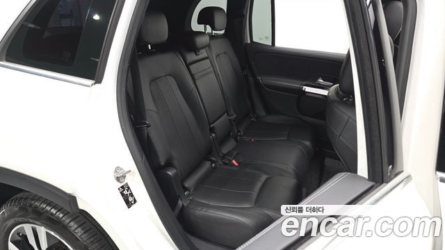 Mercedes-Benz GLB-Class 2021 — photo 18