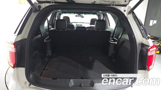 Ford Explorer 2016 — photo 20