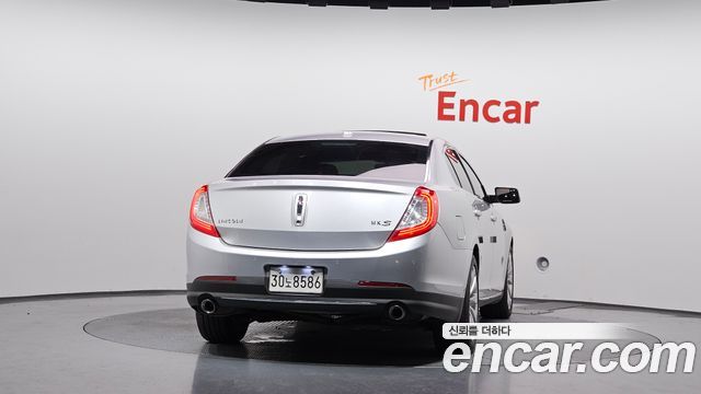 Lincoln MKS 2014 — photo 4