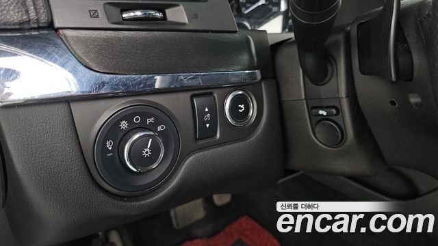 Lincoln MKS 2014 — photo 18