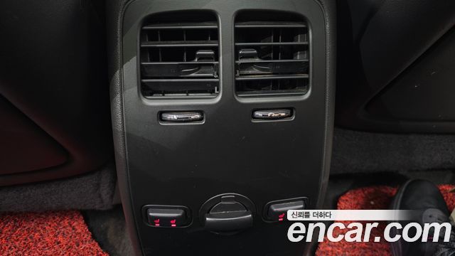 Lincoln MKS 2014 — photo 19