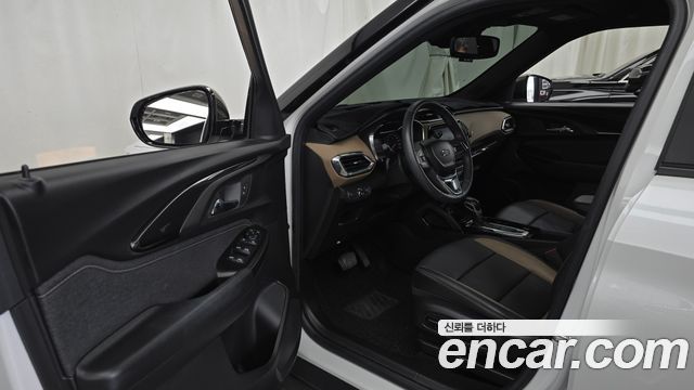 Chevrolet Korea Trailblazer 2022 — photo 10