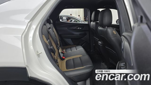 Chevrolet Korea Trailblazer 2022 — photo 12